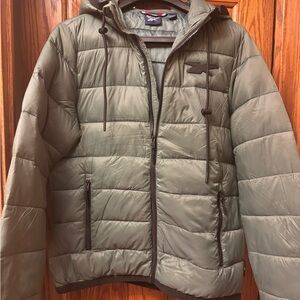 Mens Reebok Glacier Shield Hooded Lightweight Mid-Length Puffer Jacket Green Sm
